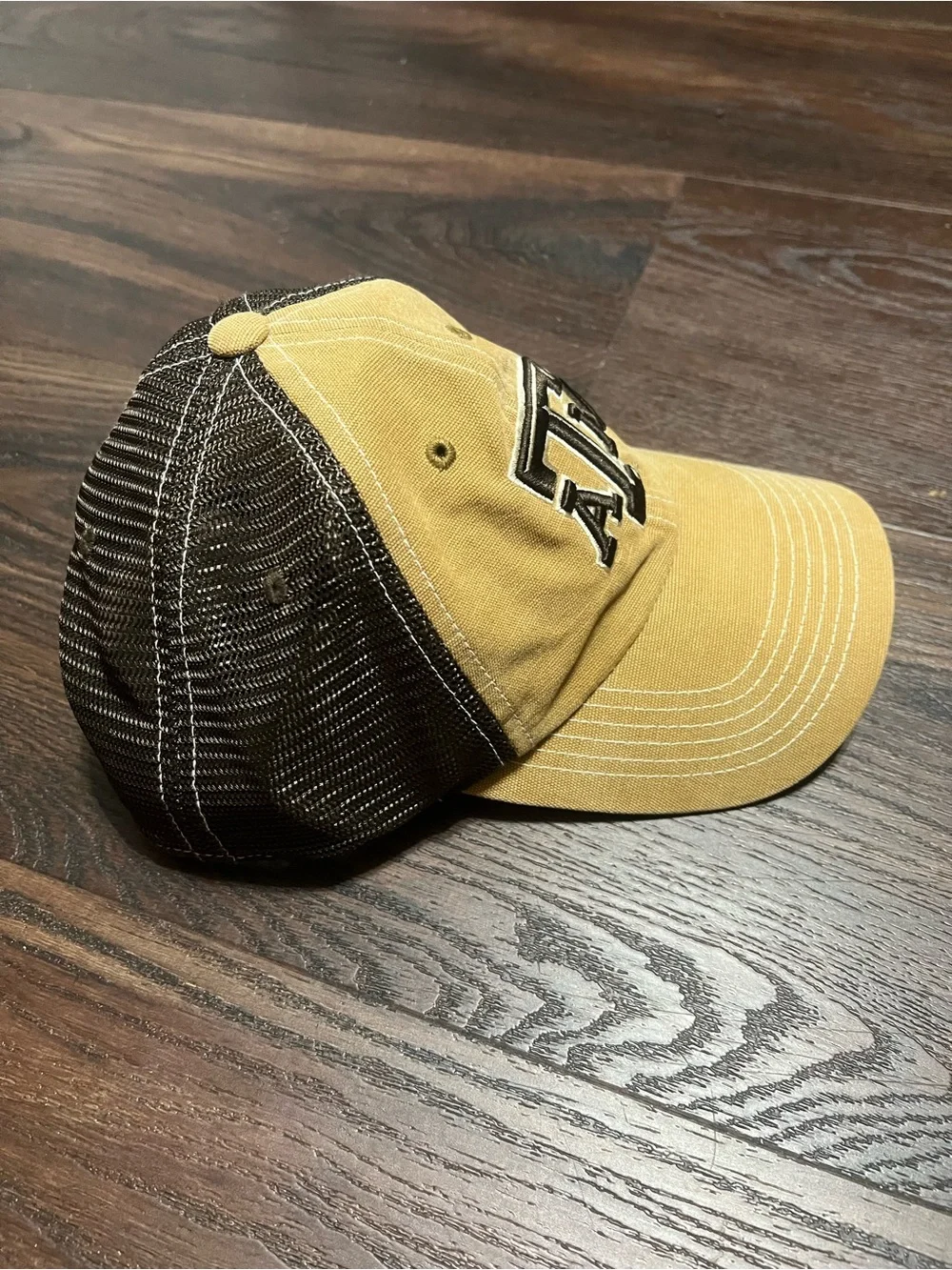 Texas A&M Aggies Mesh-Back Trucker Hat SnapBack Tan Canvas Top of the World